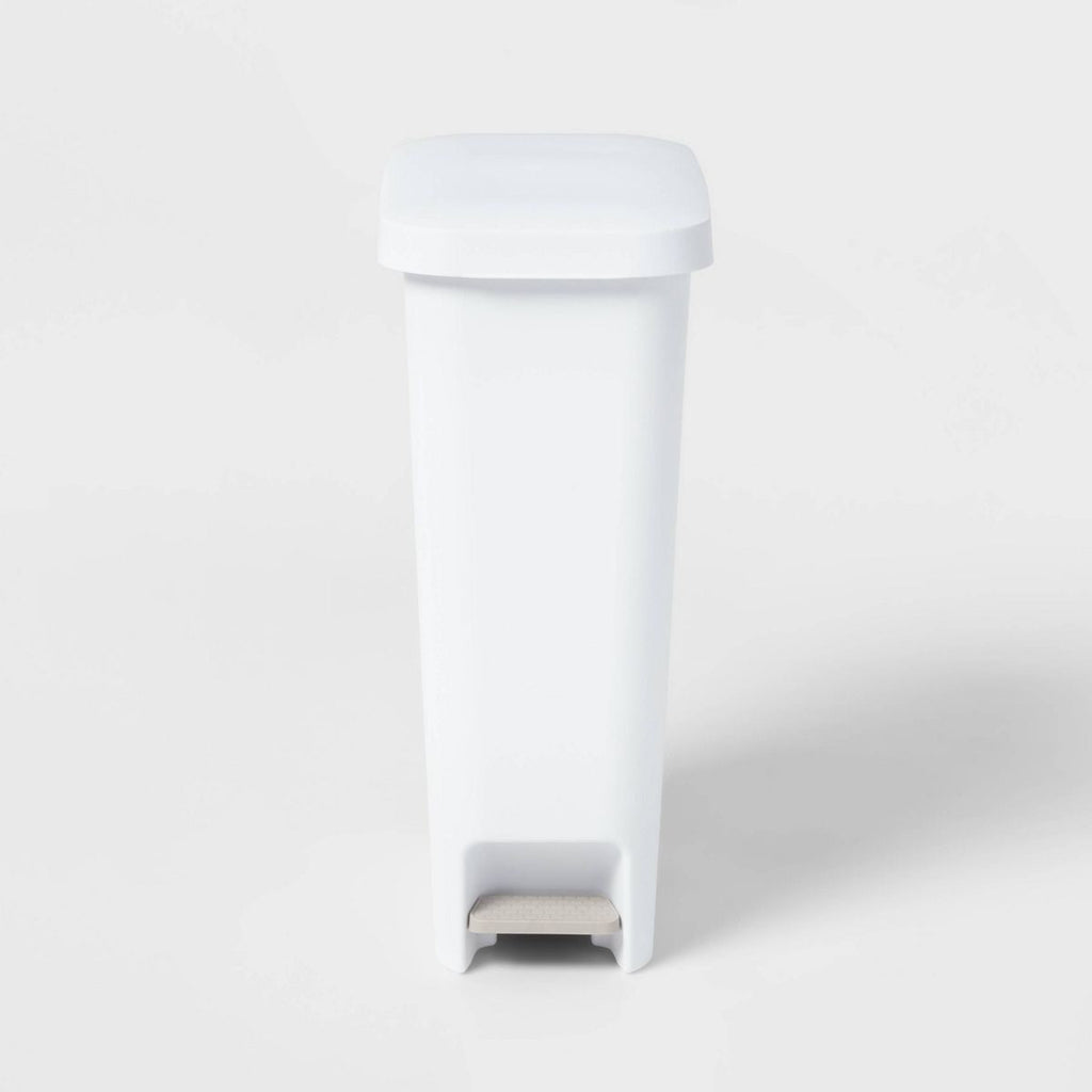 11gal Slim Step Trash Can - White Pedal-Operated Lid, Textured Indoor Kitchen Trashcan, 11 Gallon Capacity - MC Online