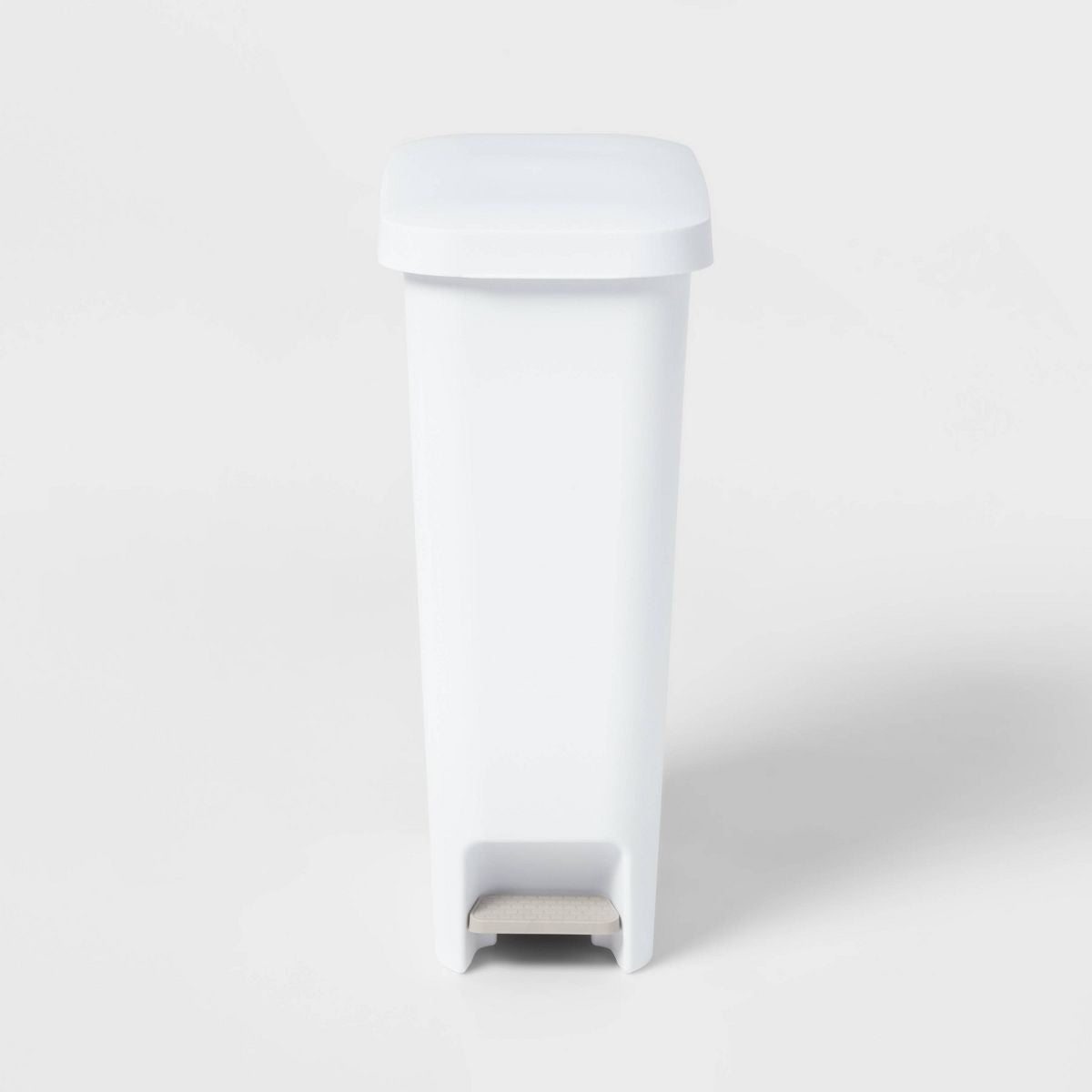 11gal Slim Step Trash Can - White Pedal-Operated Lid, Textured Indoor Kitchen Trashcan, 11 Gallon Capacity - MC Online