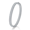 Composed of morganite, 925 sterling silver and platinum-plated diamonds, it is a fashionable jewelry bracelet and a luxurious silver accessory. - MC Online
