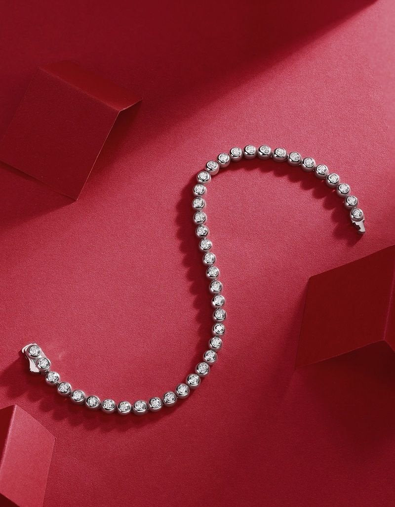 Galaxy Dream - Made of morganite, 925 sterling silver and platinum-plated diamonds, it is a fashionable jewelry bracelet and a luxurious silver accessory. - MC Online