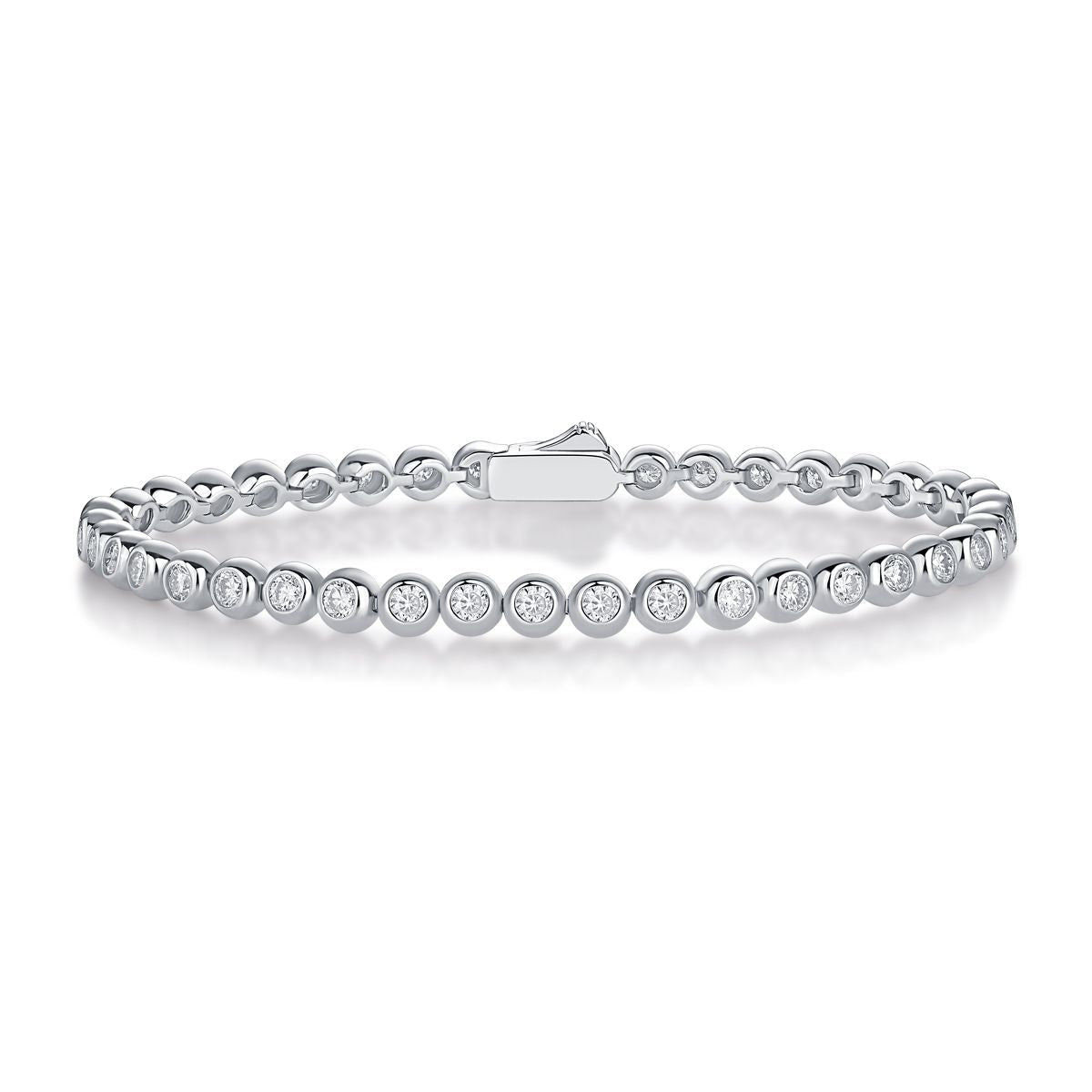 Galaxy Dream - Made of morganite, 925 sterling silver and platinum-plated diamonds, it is a fashionable jewelry bracelet and a luxurious silver accessory. - MC Online