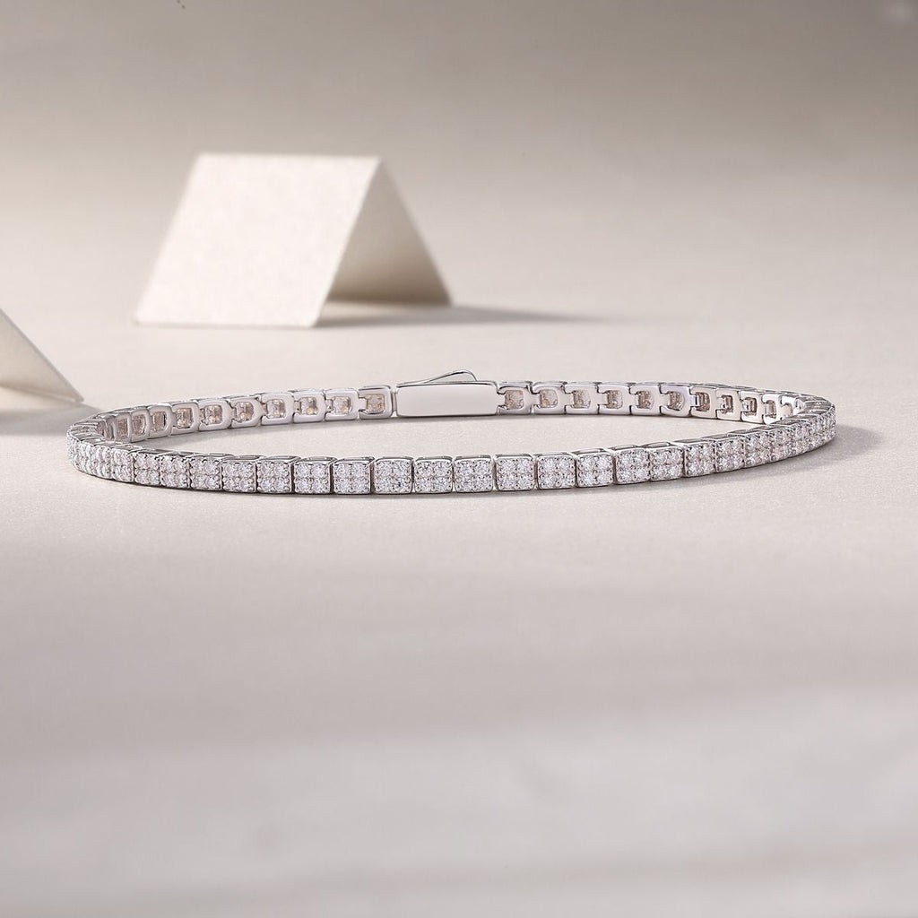 Piano Poet - Made of morganite, 925 sterling silver and platinum-plated diamonds, it is a fashionable jewelry bracelet and a luxurious silver accessory. - MC Online