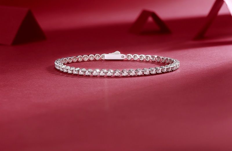 Starry Sky - Made of morganite, 925 sterling silver and platinum-plated diamonds, it is a fashionable jewelry bracelet and a luxurious silver accessory. - MC Online